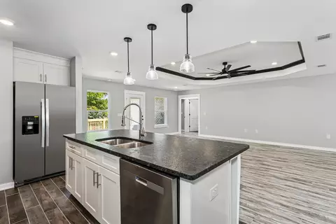 Kitchen - 249 Paradise Palm Cir, Crestview, FL 32536 photo 3 of 4