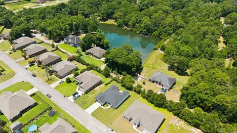 View/Area - 249 Paradise Palm Cir, Crestview, FL 32536 photo 6 of 10