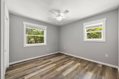 Bedroom - 35 North Ave, Freeport, FL 32439 photo 6 of 7