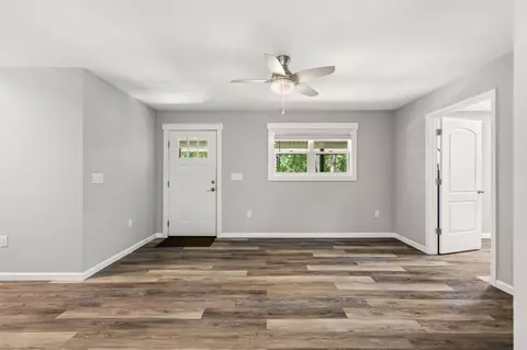 Living - 35 North Ave, Freeport, FL 32439 photo 1 of 5