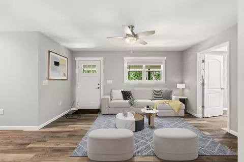 Living - 35 North Ave, Freeport, FL 32439 photo 2 of 5