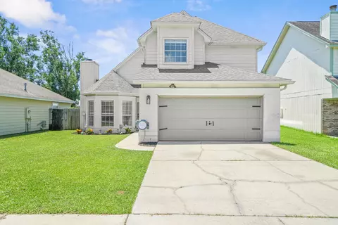 1860 Whispering Oaks Ln, Fort Walton Beach, FL 32547