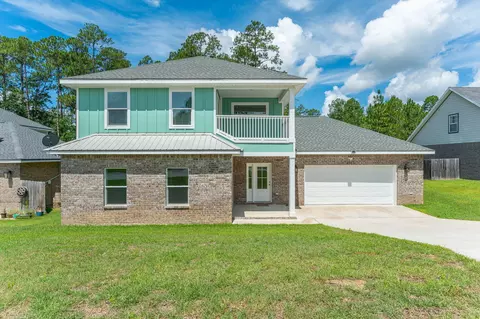 4516 Hermosa Rd, Crestview, FL 32539