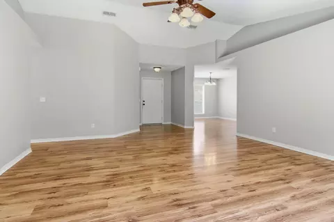 Living - 330 Egan Dr, Crestview, FL 32536 photo 3 of 4