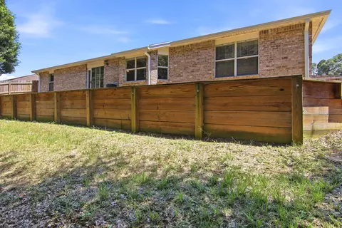 Exterior - 330 Egan Dr, Crestview, FL 32536 photo 9 of 11