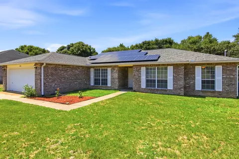 Exterior - 330 Egan Dr, Crestview, FL 32536 photo 4 of 11