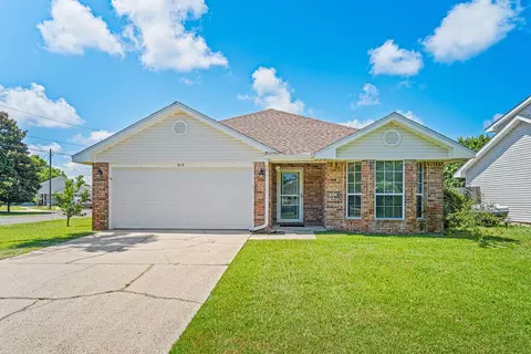 415 Pristine Water Ln, Mary Esther, FL 32569