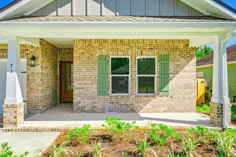 1496 Pine St, Niceville, FL 32578