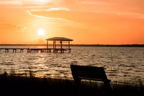 7710 White Sands Blvd, Navarre, FL 32566