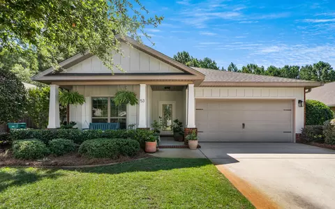 53 Dickens Dr, Freeport, FL 32439