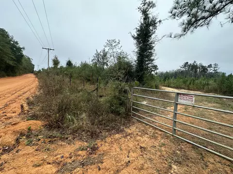 B, Laurel Hill, FL 32567