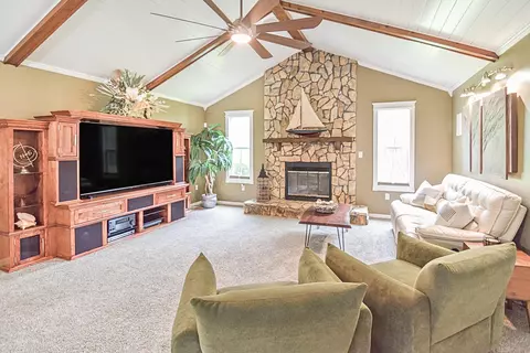 Living - 106 Eagle Ct, Crestview, FL 32539 photo 1 of 2