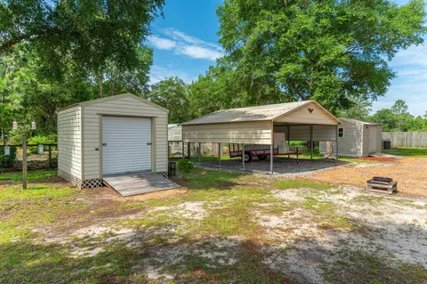Exterior - 4216 Painter Branch Rd, Crestview, FL 32539 photo 7 of 9