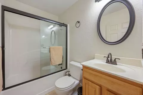 Bath - 4216 Painter Branch Rd, Crestview, FL 32539 photo 5 of 6