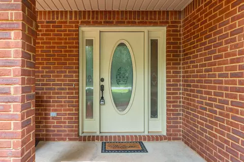 Entry Way - 4216 Painter Branch Rd, Crestview, FL 32539 photo 1 of 2