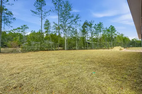 Exterior - 6060 John Nix Rd, Crestview, FL 32539 photo 2 of 4