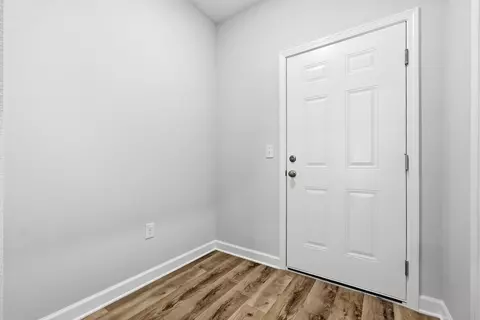 Entry Way - 6060 John Nix Rd, Crestview, FL 32539 photo 4 of 5