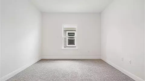 Bedroom - 94 E Gray Owl Dr, Freeport, FL 32439 photo 7 of 8