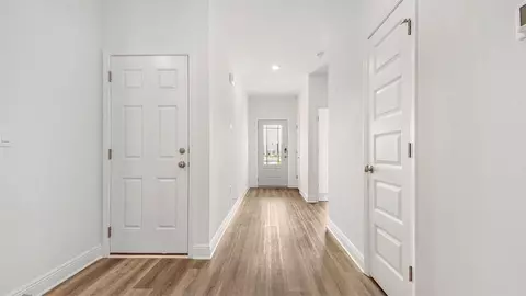 Entry Way - 94 E Gray Owl Dr, Freeport, FL 32439 photo 1 of 7