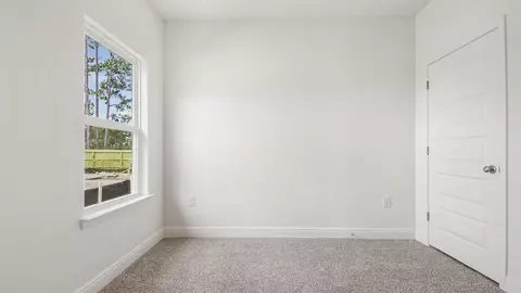 Bedroom - 94 E Gray Owl Dr, Freeport, FL 32439 photo 6 of 8