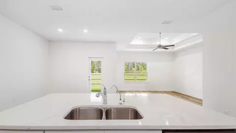 Kitchen - 94 E Gray Owl Dr, Freeport, FL 32439 photo 2 of 4
