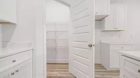 Entry Way - 94 E Gray Owl Dr, Freeport, FL 32439 photo 4 of 7