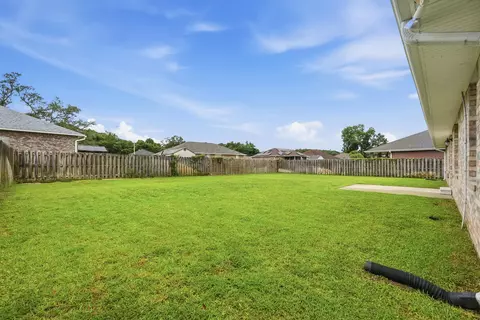 Exterior - 5302 Marilea Ct, Crestview, FL 32536 photo 8 of 10