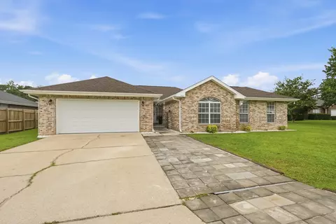 Exterior - 5302 Marilea Ct, Crestview, FL 32536 photo 3 of 10