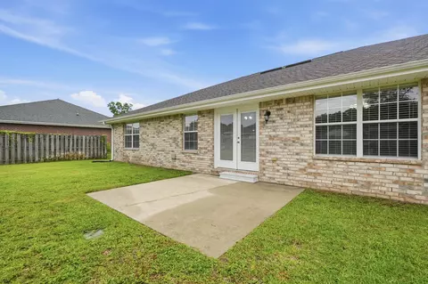 Exterior - 5302 Marilea Ct, Crestview, FL 32536 photo 6 of 10