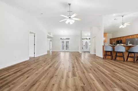 Living - 5302 Marilea Ct, Crestview, FL 32536 photo 4 of 11