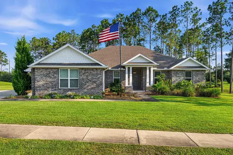 235 Coastal Breeze Dr, Freeport, FL 32439
