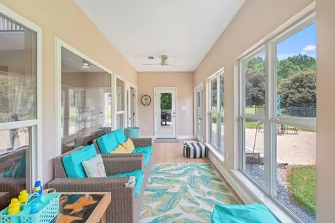 Exterior - 652 Tommy Eiland Rd, Baker, FL 32531 photo 9 of 33