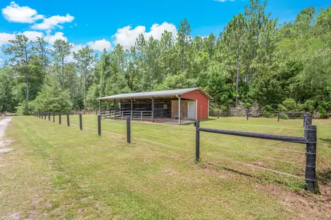 Exterior - 652 Tommy Eiland Rd, Baker, FL 32531 photo 12 of 33