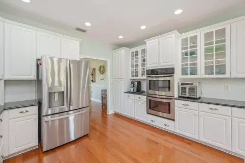 Kitchen - 652 Tommy Eiland Rd, Baker, FL 32531 photo 4 of 8