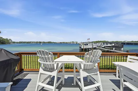 12 Lucille St #B, Fort Walton Beach, FL 32548