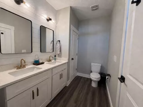 Bath - 295 N Sand Palm Rd, Freeport, FL 32439 photo 4 of 6