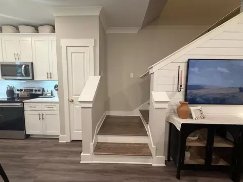 Entry Way - 295 N Sand Palm Rd, Freeport, FL 32439 photo 8 of 11