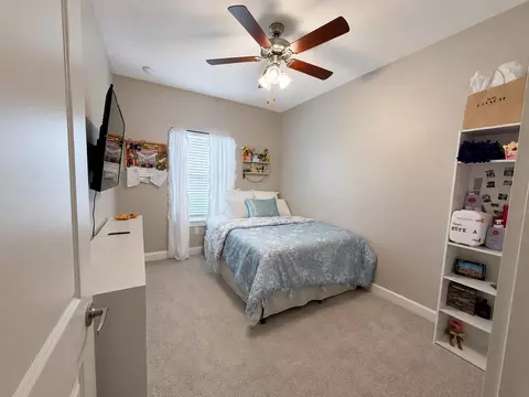 Bedroom - 295 N Sand Palm Rd, Freeport, FL 32439 photo 4 of 4
