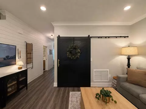 Entry Way - 295 N Sand Palm Rd, Freeport, FL 32439 photo 4 of 11