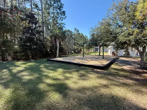 Exterior - 295 N Sand Palm Rd, Freeport, FL 32439 photo 2 of 3
