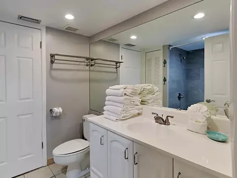 775 Gulf Shore Dr #2015, Destin, FL 32541