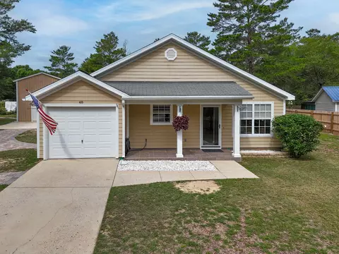 48 Howlin Rd, Defuniak Springs, FL 32433