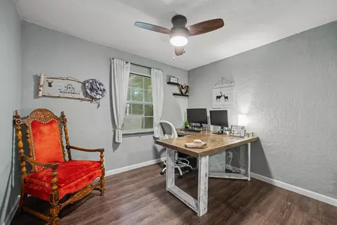 Other - 156 S Lindberg St, Crestview, FL 32536 photo 5 of 13