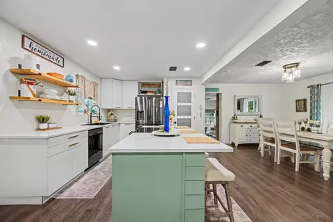 Kitchen - 156 S Lindberg St, Crestview, FL 32536 photo 1 of 11