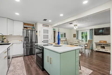 Kitchen - 156 S Lindberg St, Crestview, FL 32536 photo 2 of 11