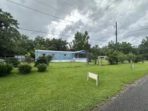 1284 Navaho St, Florala, AL 36442
