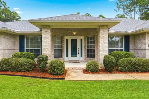 2386 Sherwood Dr, Navarre, FL 32566
