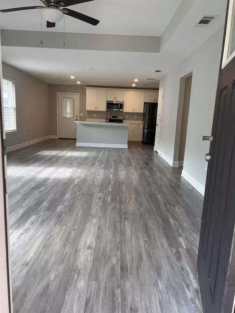 Entry Way - 3154 Maple St, Crestview, FL 32539 photo 1 of 1