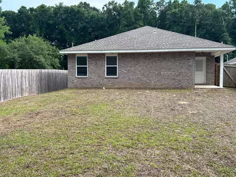 Exterior - 3154 Maple St, Crestview, FL 32539 photo 4 of 4