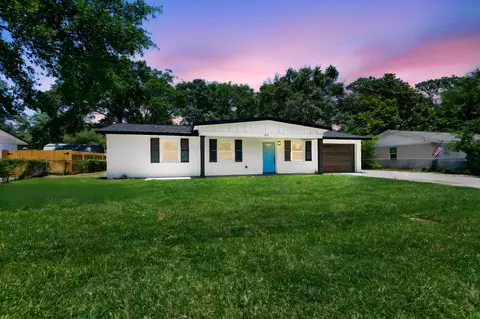 333 NW Hollywood Blvd, Fort Walton Beach, FL 32548